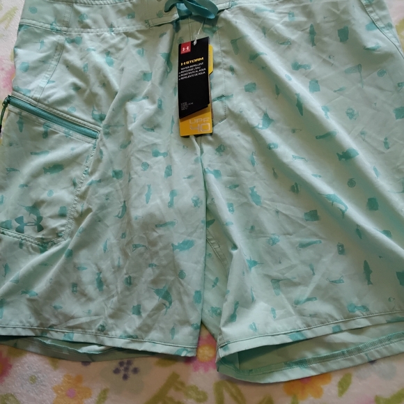 Under Armour Men's size 38 fishing themed swim trunks heat gear New with tags - Picture 7 of 8
